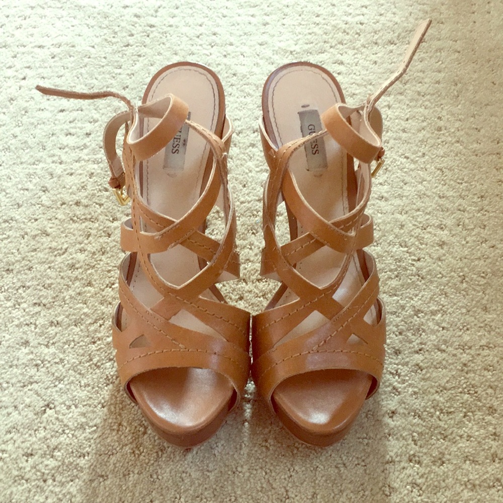 Guess heels 👠